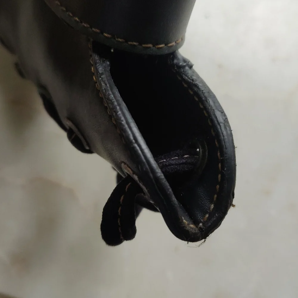 Black Baguette - Picture 11 of 12